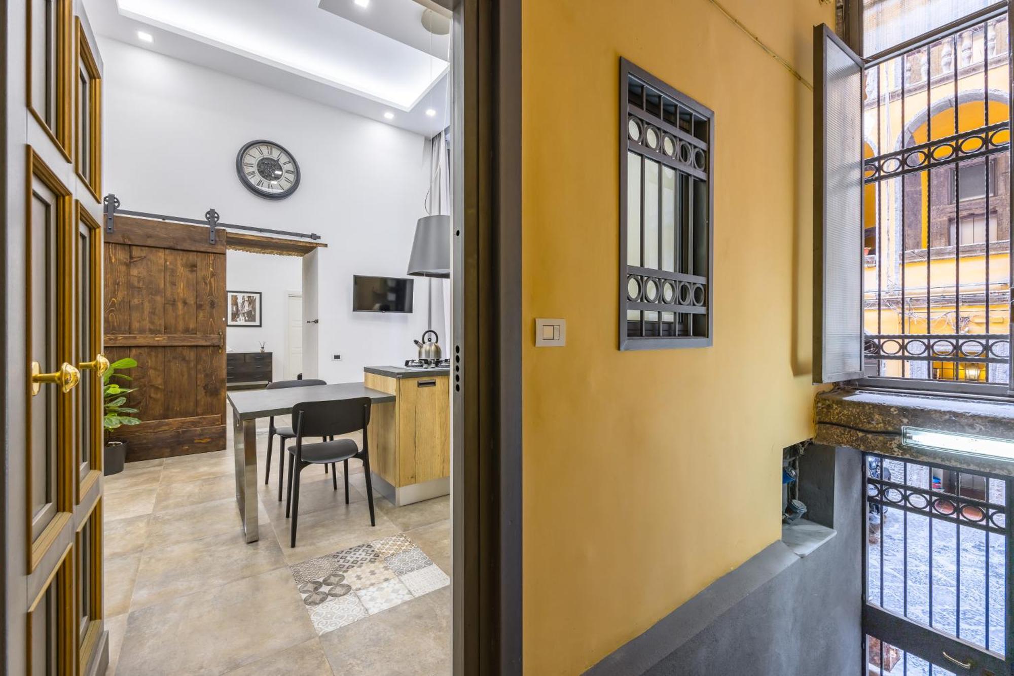 Palazzo Mormando - Industrial Apartment Naples Luaran gambar