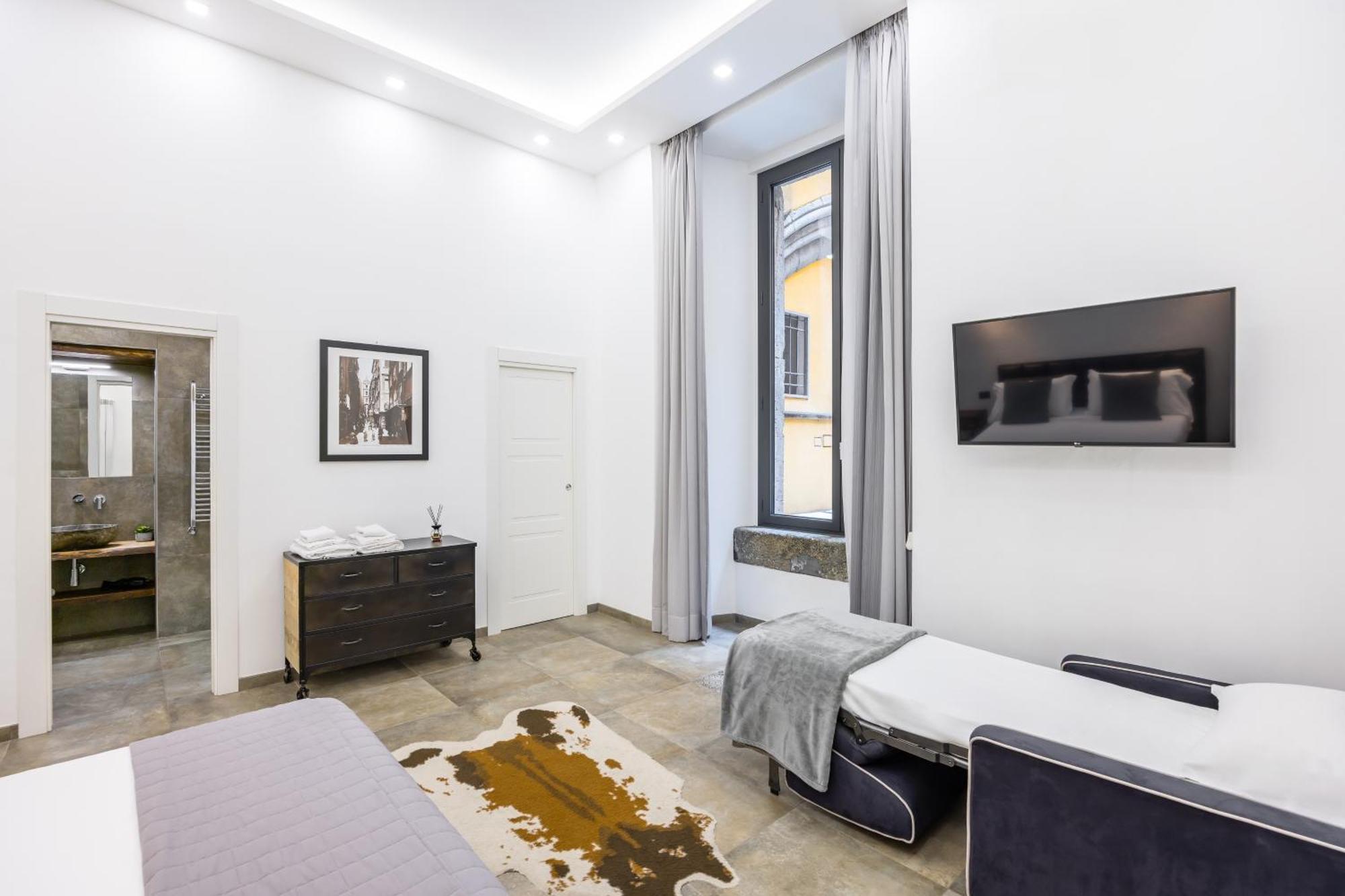 Palazzo Mormando - Industrial Apartment Naples Luaran gambar