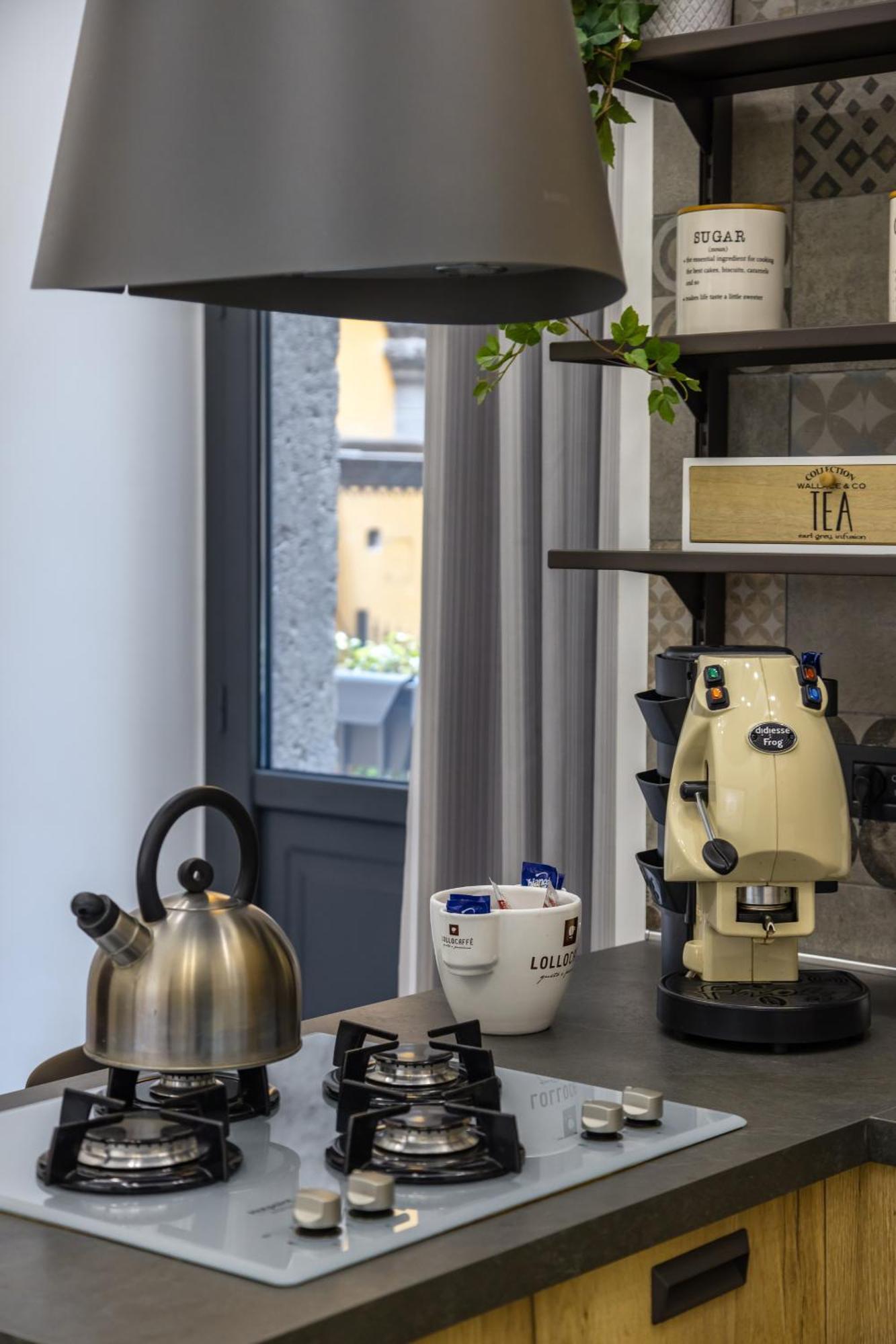 Palazzo Mormando - Industrial Apartment Naples Luaran gambar