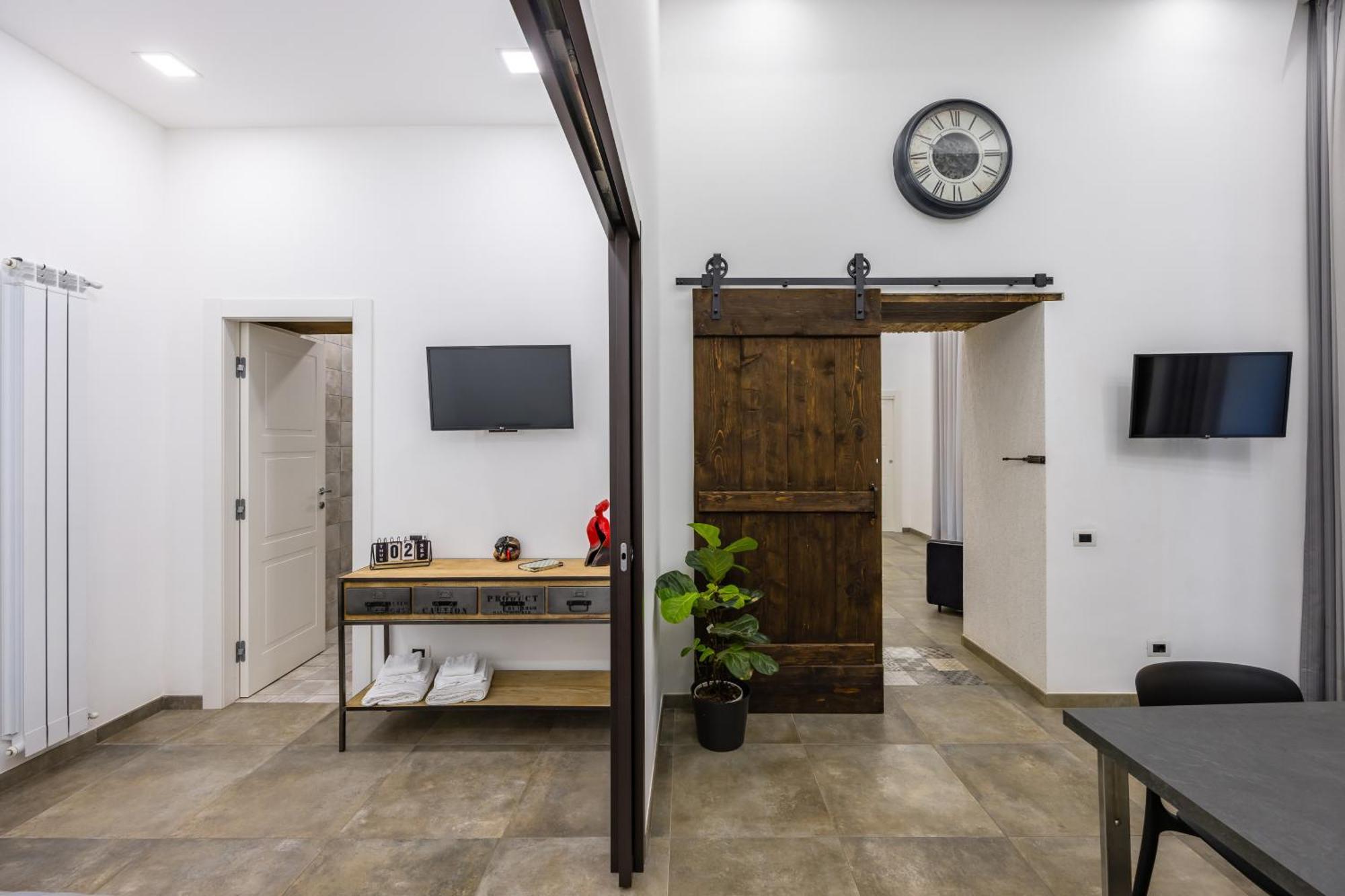 Palazzo Mormando - Industrial Apartment Naples Luaran gambar
