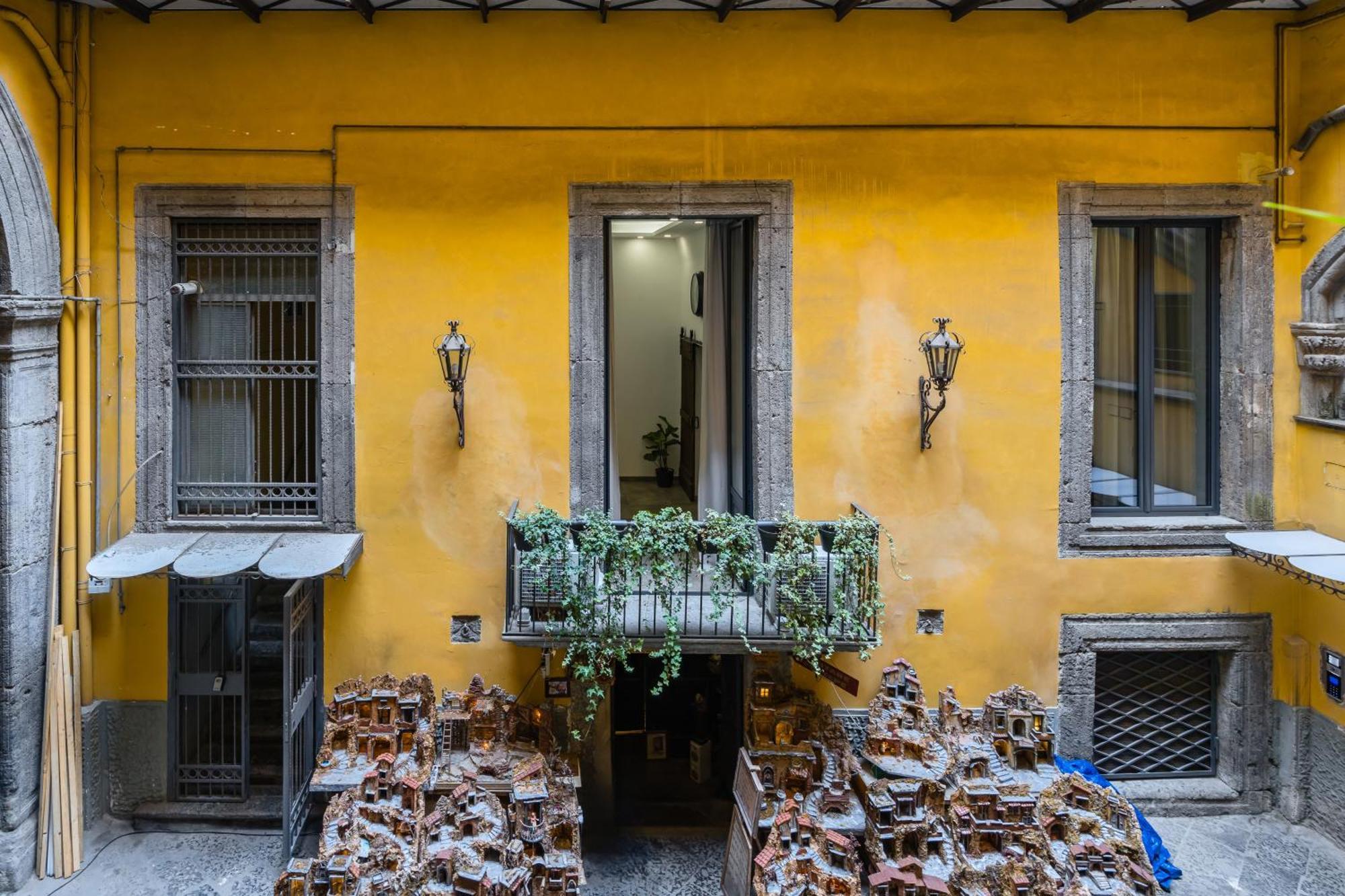 Palazzo Mormando - Industrial Apartment Naples Luaran gambar