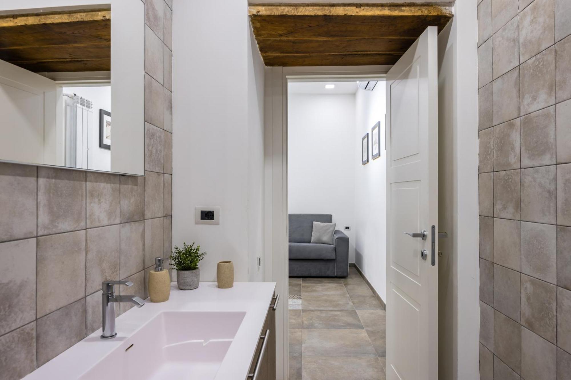 Palazzo Mormando - Industrial Apartment Naples Luaran gambar