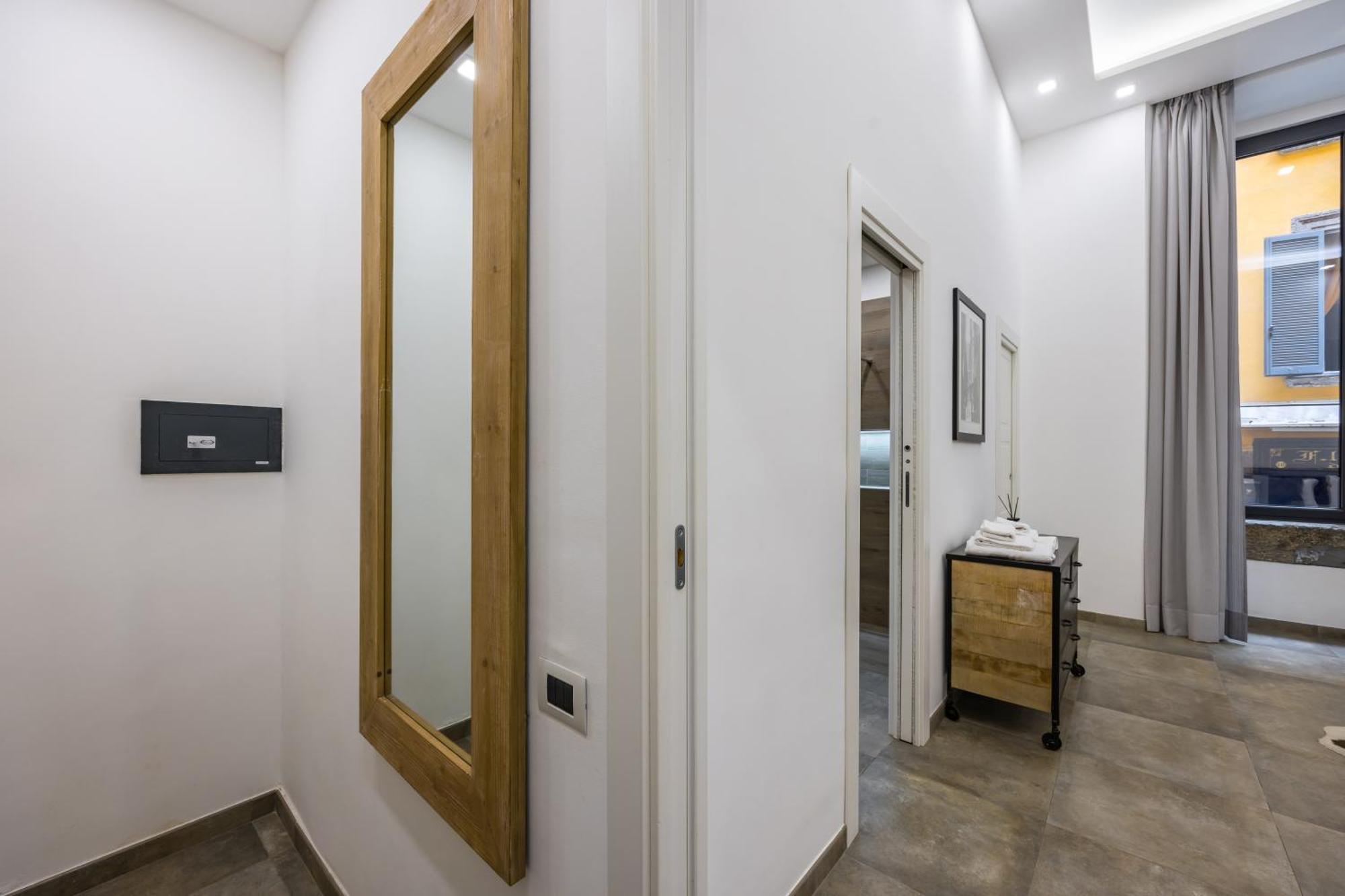 Palazzo Mormando - Industrial Apartment Naples Luaran gambar