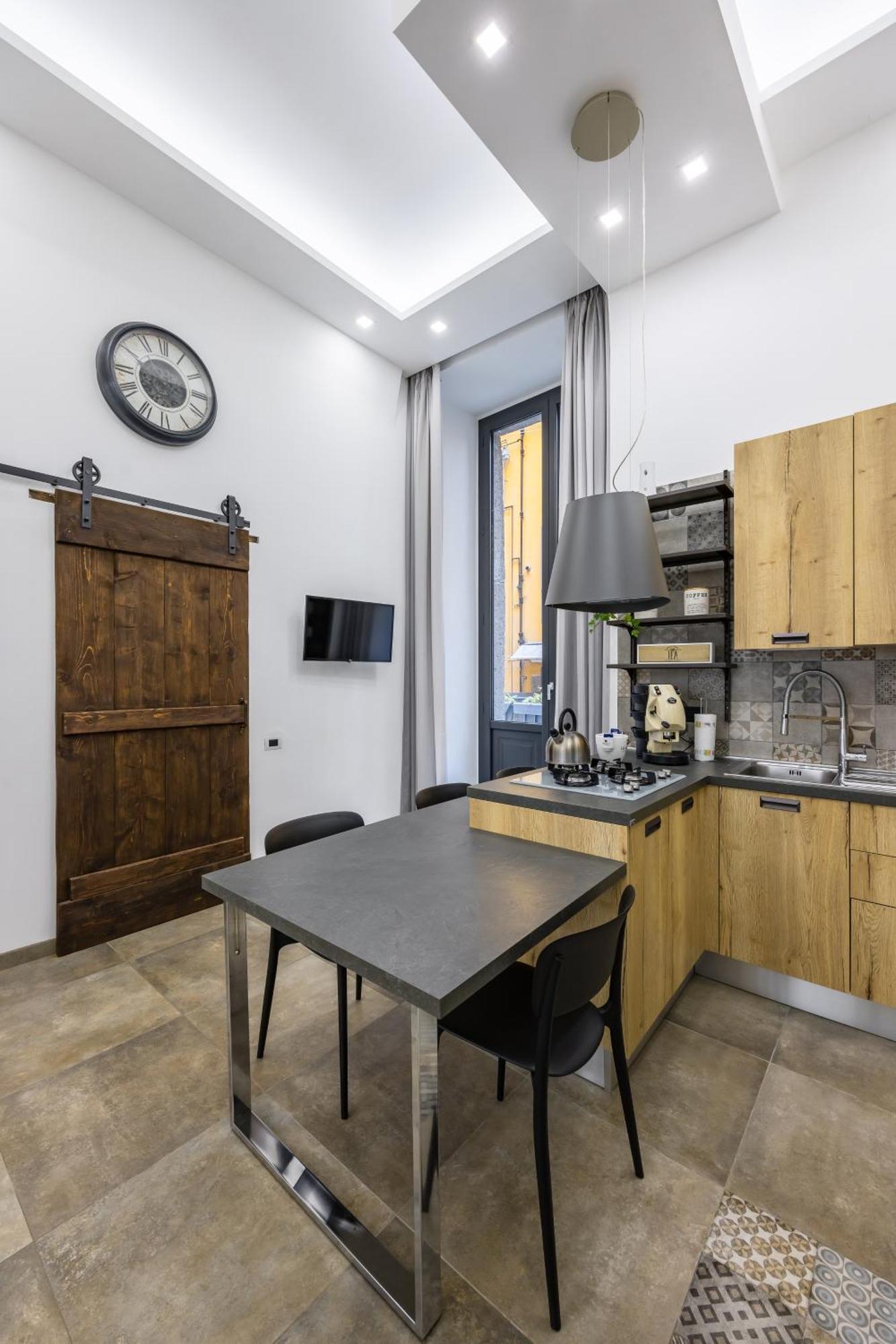 Palazzo Mormando - Industrial Apartment Naples Luaran gambar
