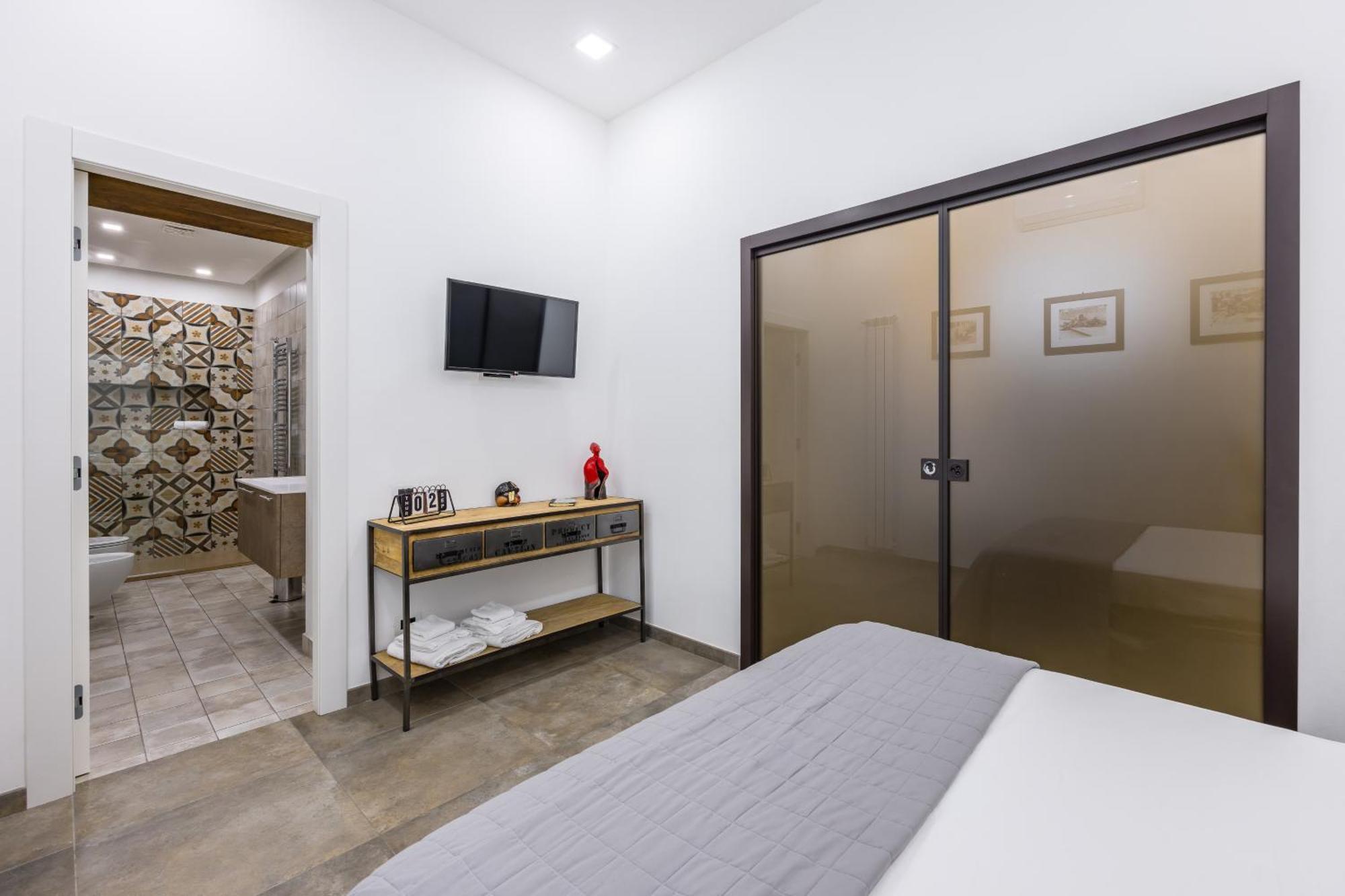 Palazzo Mormando - Industrial Apartment Naples Luaran gambar